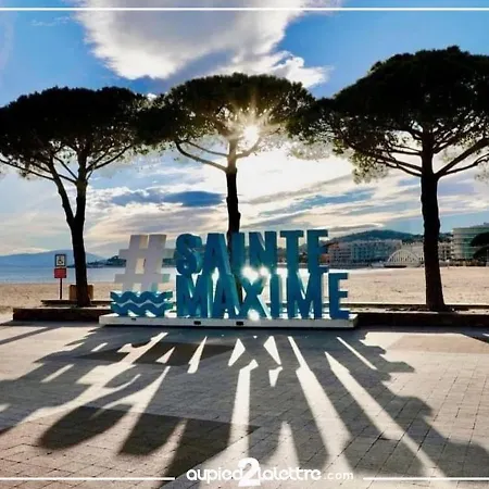 דירה Vue Au Coeur De St Maxime *